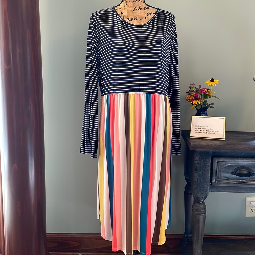 Egy dress size 3XL.